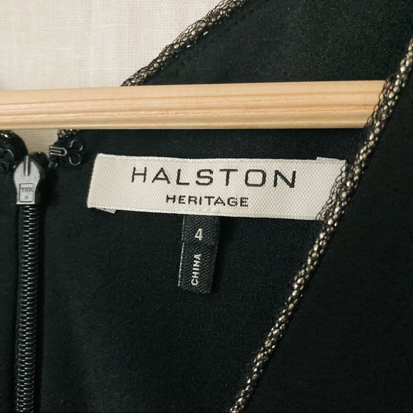 Hailstones Heritage Black Sleeveless Cape Dress - Picture 6 of 10